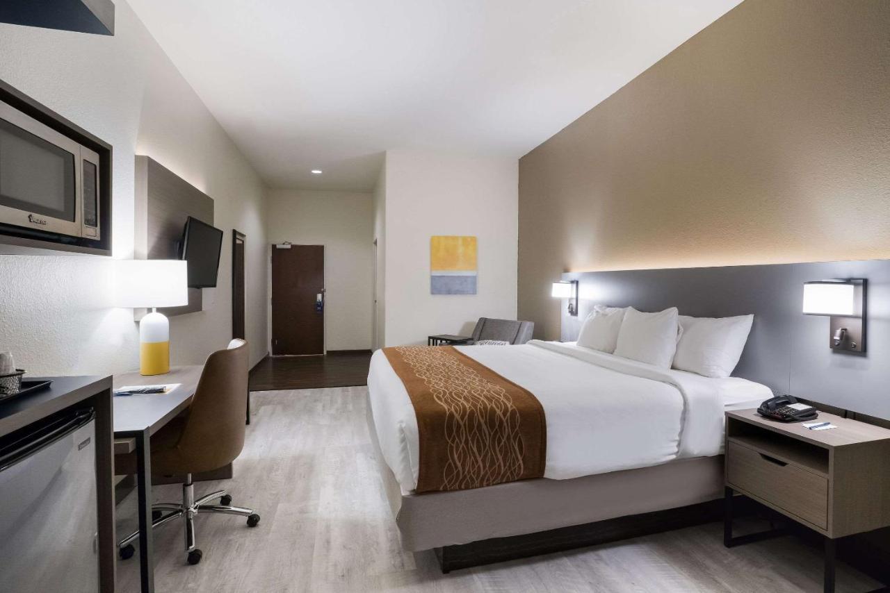 Comfort Inn & Suites Victoria North Bagian luar foto